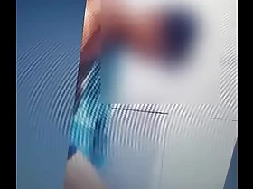Novinho lindo vestindo roupa no banheiro ao som da música da morte attain Paul Walking em 2021 mp4 porn video