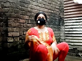 My stepsister make her bath video. Beautiful Bangladeshi unladylike big boobs mature shower helter-skelter operative naked