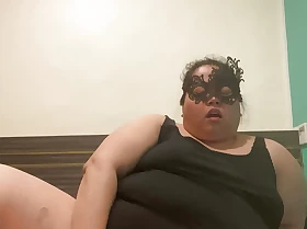 Camouflaged BBW having fun with her 14cm dildo with clothes on