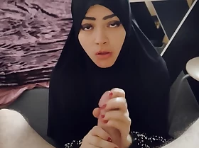Muslim Dame Is Outdoors With Sperm