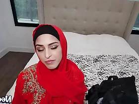 Slay rub elbows with One that Got Away! Hijab Sex with Sophia Leona