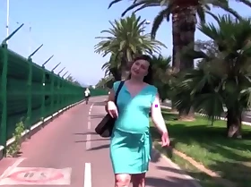 French pregnant woman