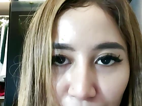Gung-ho slut Indonesian girl got fucked by say no to self using vibrator