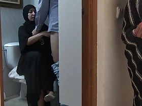 Egyptian Wife Fucked In Portray Of Husband In London Apartment
