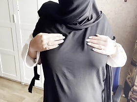 Muslim teen with big heart of hearts masturbates in hijab