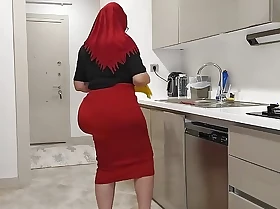 my heavy ass stepmom gabriella cooks by showing me her ass.