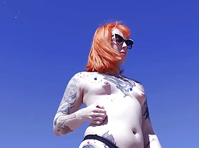 MEL Dynamism REDHEAD TOPLESS AT THE Coast