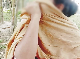 Indian Girlfriend Puja Rani 18 Years Old beautiful Sexy Adorable girlfriend this babe have Tight queasy pussy and this babe is so saleable bird