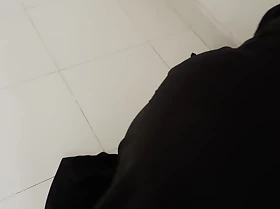 Dogystyle Fucking A Hijabi Muslim Maid In Hotel When She Stuck Inside Evacuate the bowels Doors - Anal Fuck In Arab Hotel