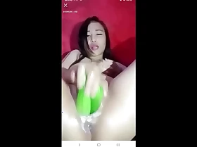 Indonesian slut loves fucking her pussy and ass until she squirts