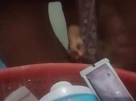 Chori chup ky banyi sali ki video pakistani