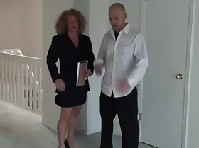 Muscle bitch realtor acquires what she wants