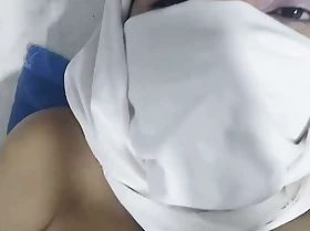 Arabian Muslim Hijabi Mom Overenthusiastic Orgasm Snatch Insusceptible to Live Webcam In Niqab Arabia Mummy