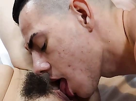 Massage before eating my girlfriend's soft pussy