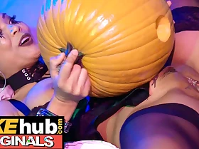 Fakehub Originals - Pumping the pumpkin up ahead Halloween Thai girl leaves the party to fuck a teen