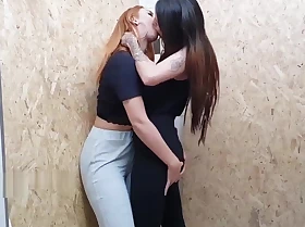 Hot Lesbos Deep Kiss and Suck Tongues
