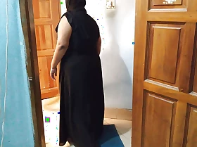 Saudi hot aunty sweeping residence when neighbor boy saying her big tits increased by ass gets seduced &Hot cum - Boruqa & Hijab aunty