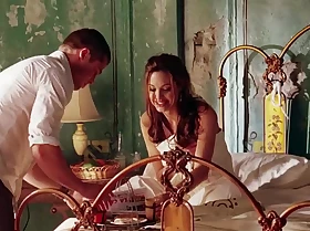 Angelina Jolie up Mr. & Mrs. Smith (2005)