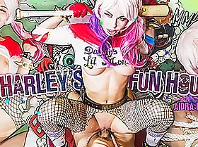Harleys Fun House - Comme ‡a Cosplay Railing With Aidra Fox