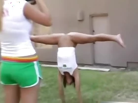 USA Cheerleader Does Her Moves Stripped In A catch Garden