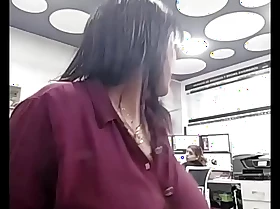 Ebony office woman pissing going forward and cleaning after her mess