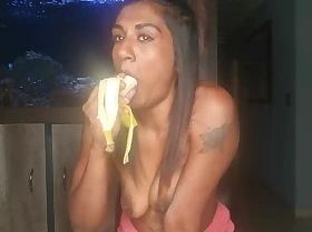 Topless desi squeezes say no to boobs painless that babe sucks and deepthroats on a banana