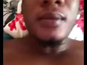La masturbation de Monsieur Wunderly haitien vivant en République Dominicaine fag comme artiste restauranteur