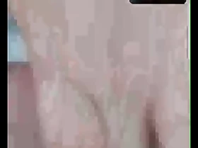 VIRAL SHOWING PUSSY ON Livecam