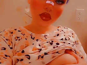 Harajuku emo slut plays with respect to her bowels