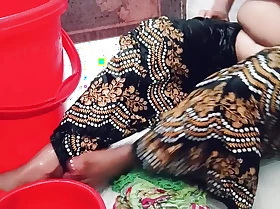Bengali girl pussy saving.bengali beutiful girl.bengali girl boobs show