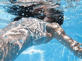 Hot chick Lana swims nude for u guys