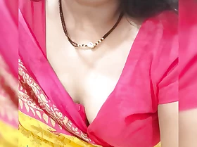 Hot Indian Girl Showing Boobs Capture By Soft-pedal