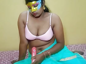 Hot Sexy Saree Aunty Self Sex with Ten Cringe Fat Hard Bushwa